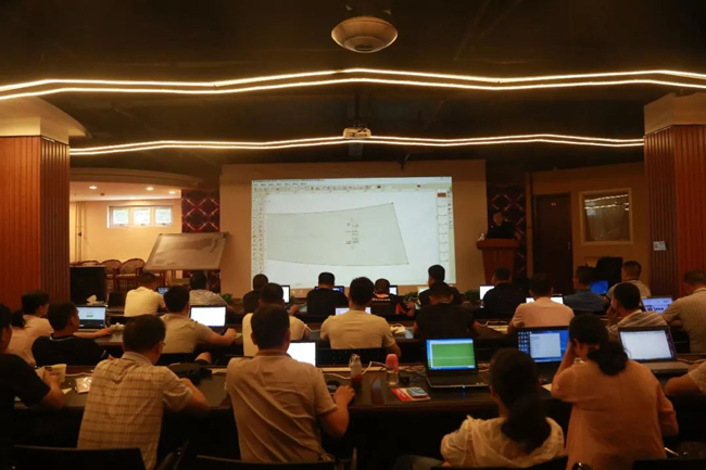 富怡講師講解服裝CAD在服裝制版領域中的應用 2.jpg