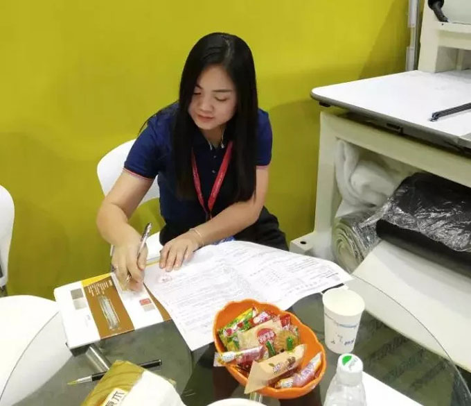 展會現(xiàn)場簽單不斷 展會現(xiàn)場簽單不斷