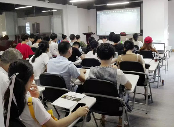 服裝模板培訓 服裝模板培訓.jpg